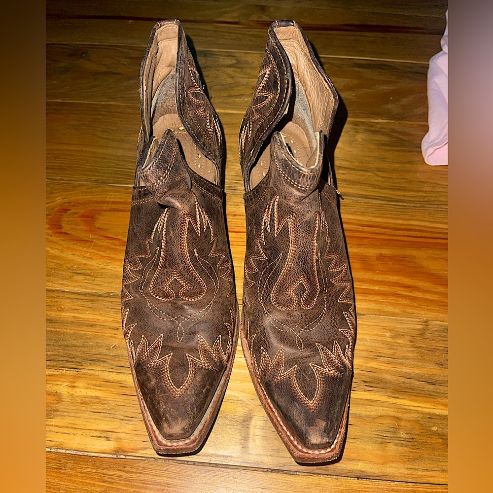 Ariat Dixon Women Bootie